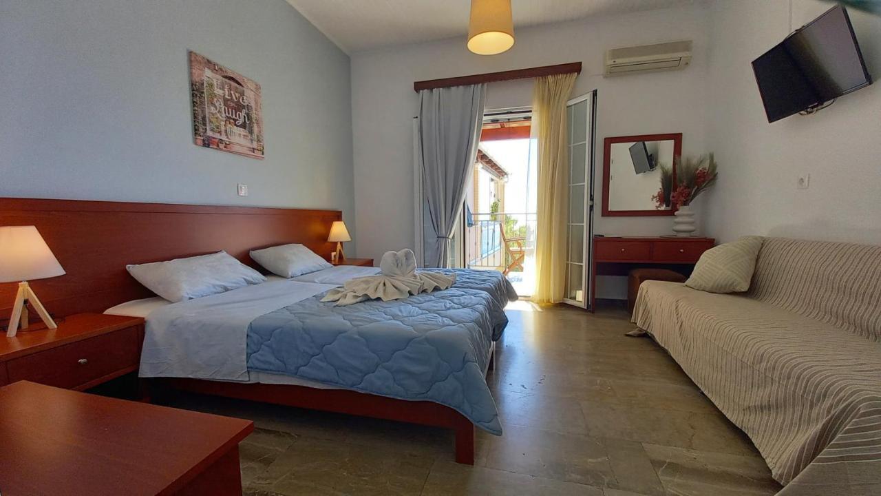 Bella Vista Apartments Пелекас Екстер'єр фото