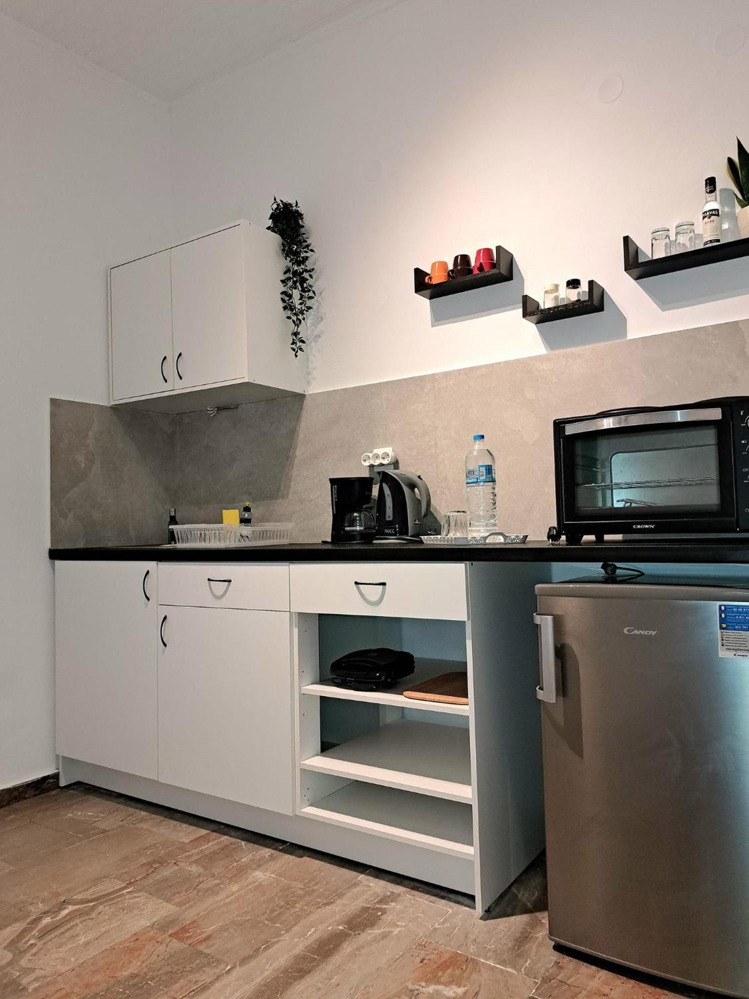 Bella Vista Apartments Пелекас Екстер'єр фото