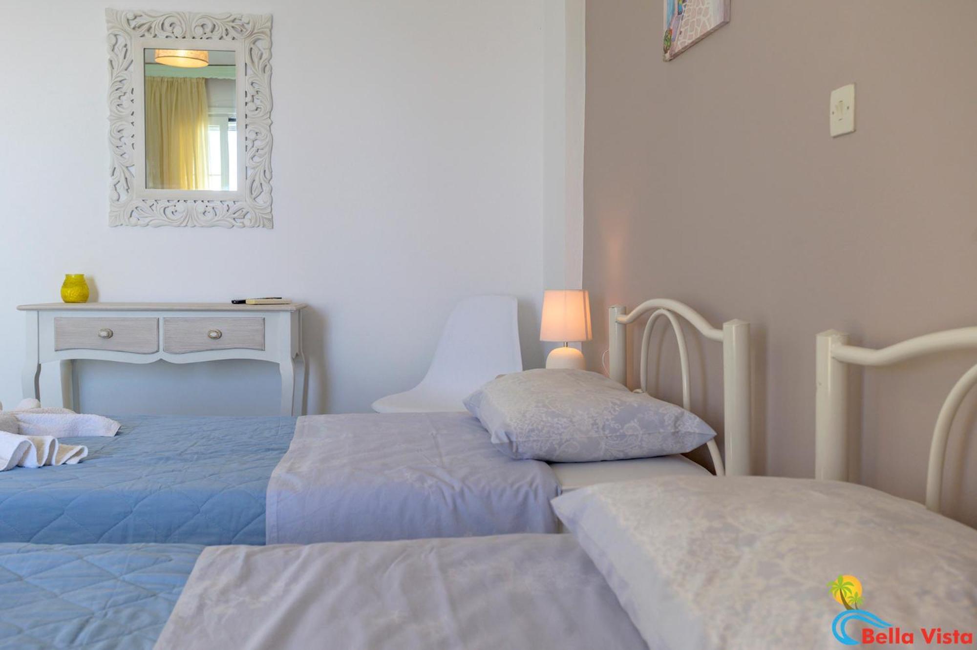 Bella Vista Apartments Пелекас Екстер'єр фото