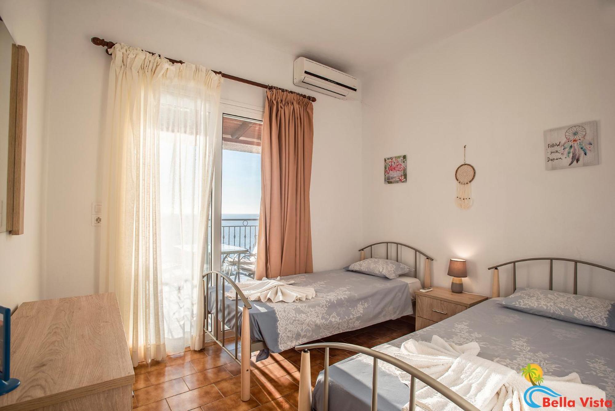 Bella Vista Apartments Пелекас Екстер'єр фото