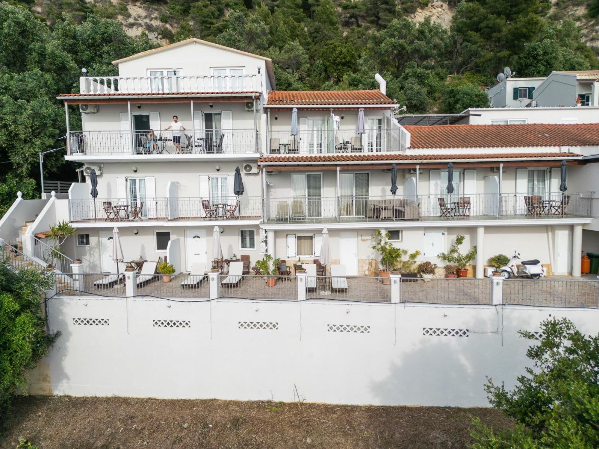 Bella Vista Apartments Пелекас Екстер'єр фото