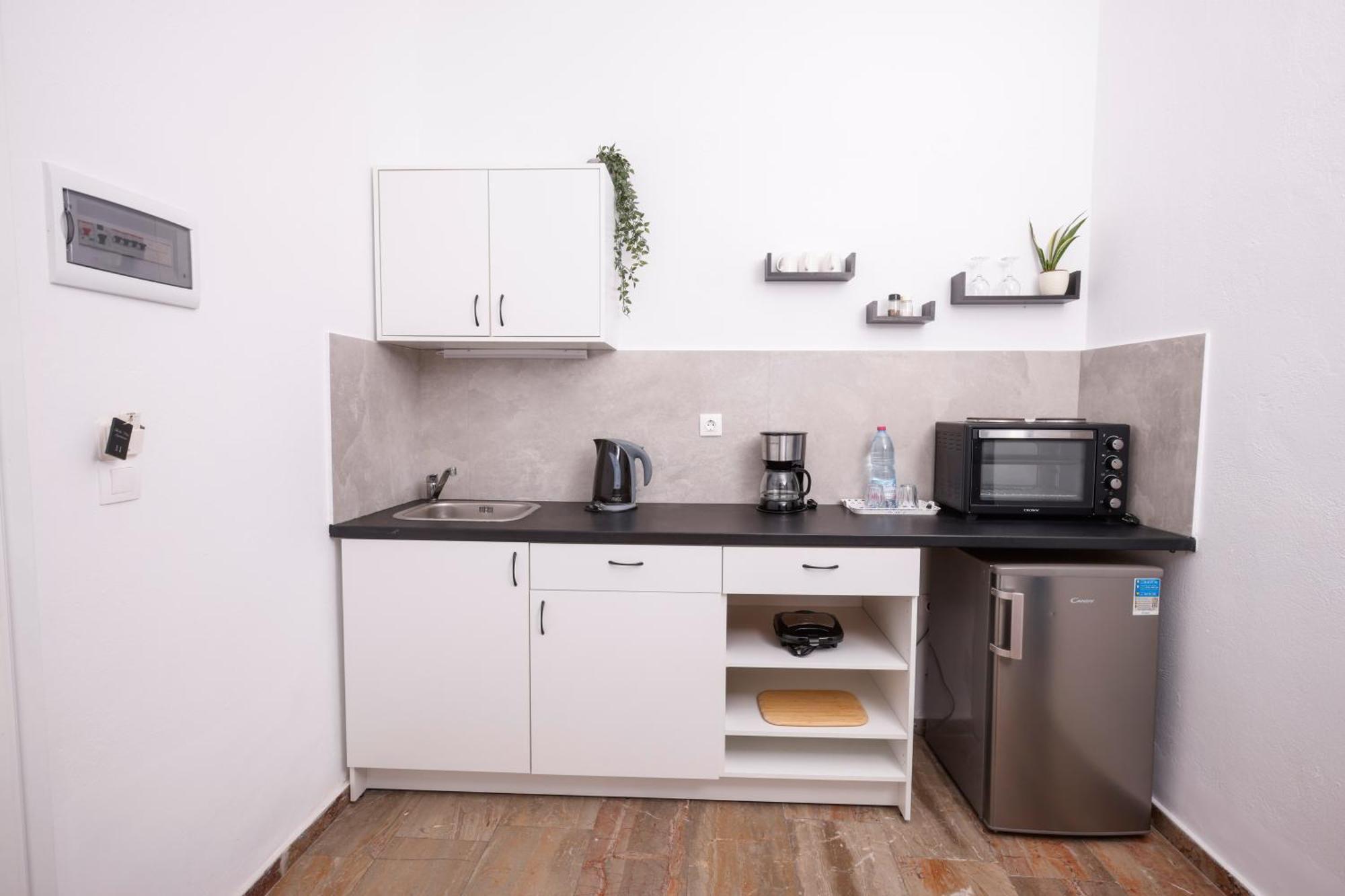 Bella Vista Apartments Пелекас Екстер'єр фото